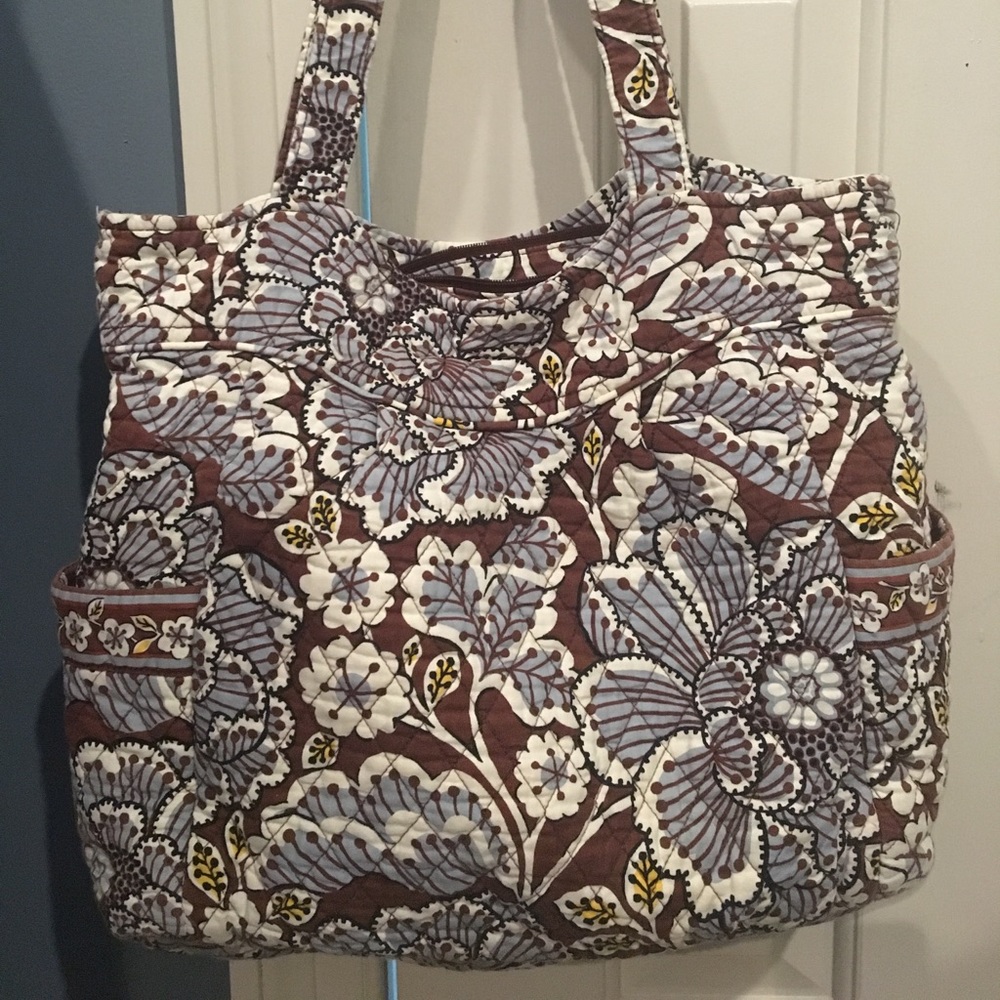 Get Carried Away Vera Bradley Tote